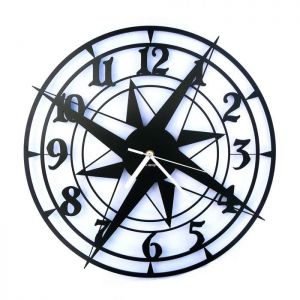 Dekoracyjny zegar ścienny Urlik Design Żeglarz